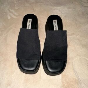 Steve Madden Slinky 30 Black Sandal